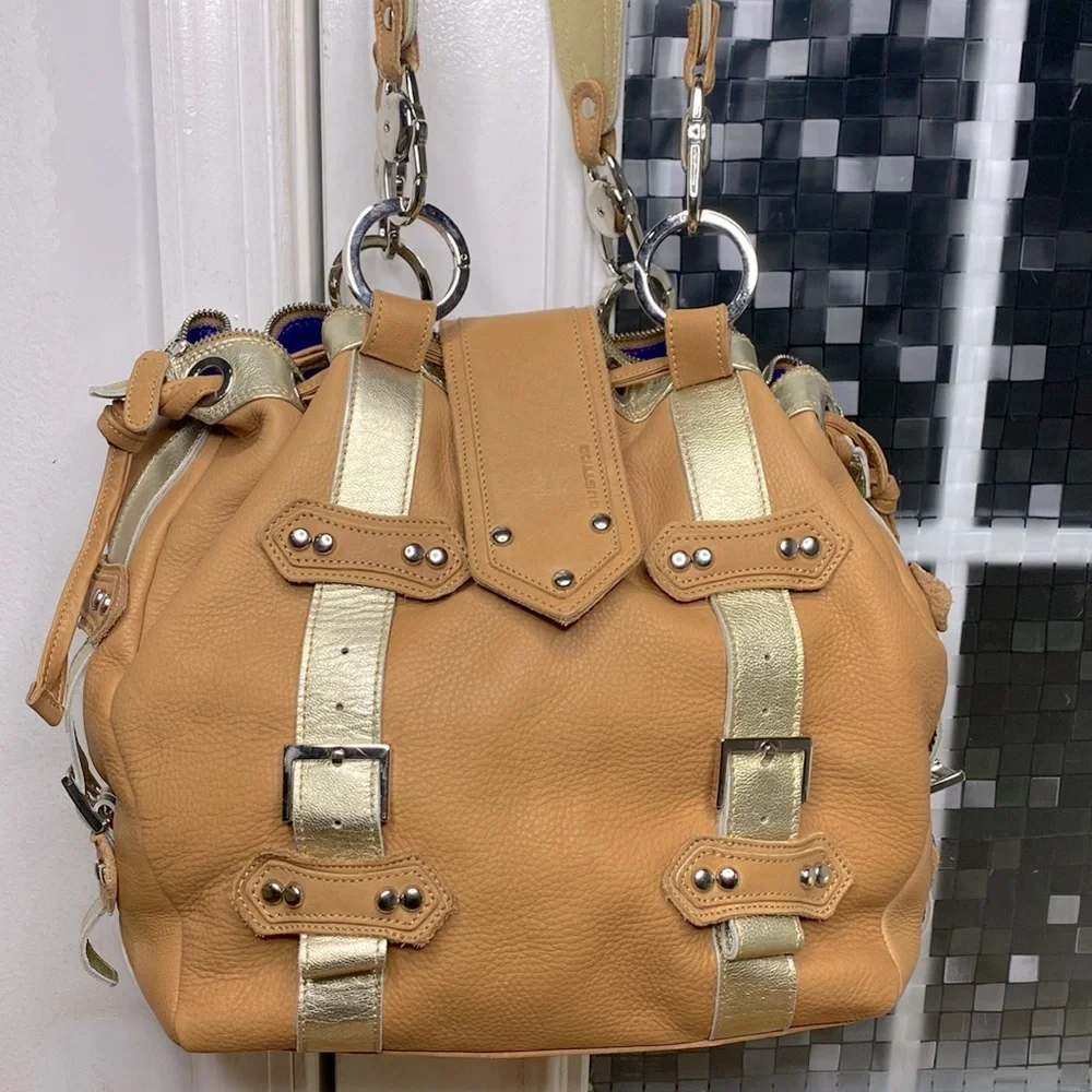 💕 Gustto tan gold Italian leather large satchel bag gorgeous 💕 - Picture 1 of 16